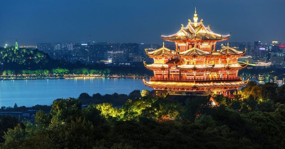 В Китае снижают цены для туристов на посещение достопримечательностей