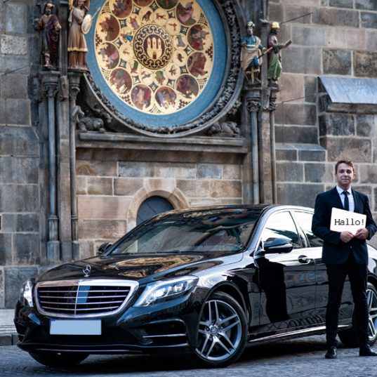 Въезд в центр Праги на машине будет платным.