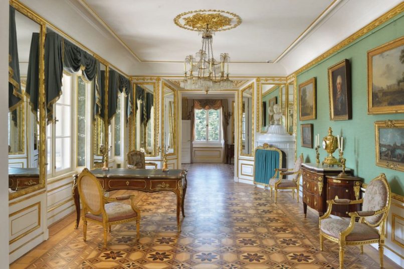 Бесплатный доступ к королевским резиденциям Варшавы: весь ноябрь.