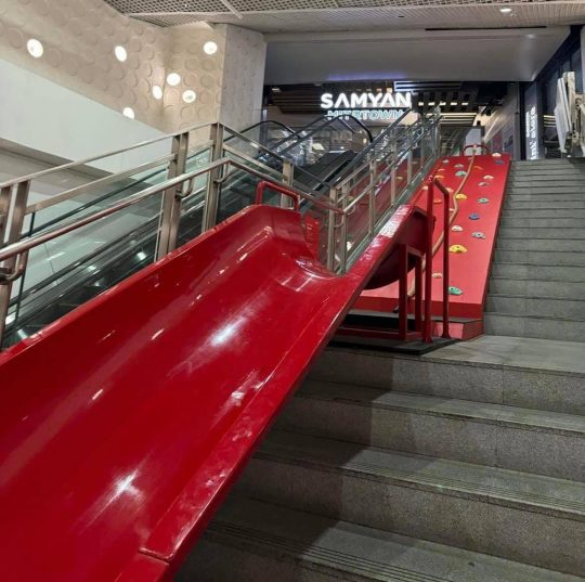 🇹🇭 В Бангкоке внезапно появилась новая удивительная туристическая достопримечательность.