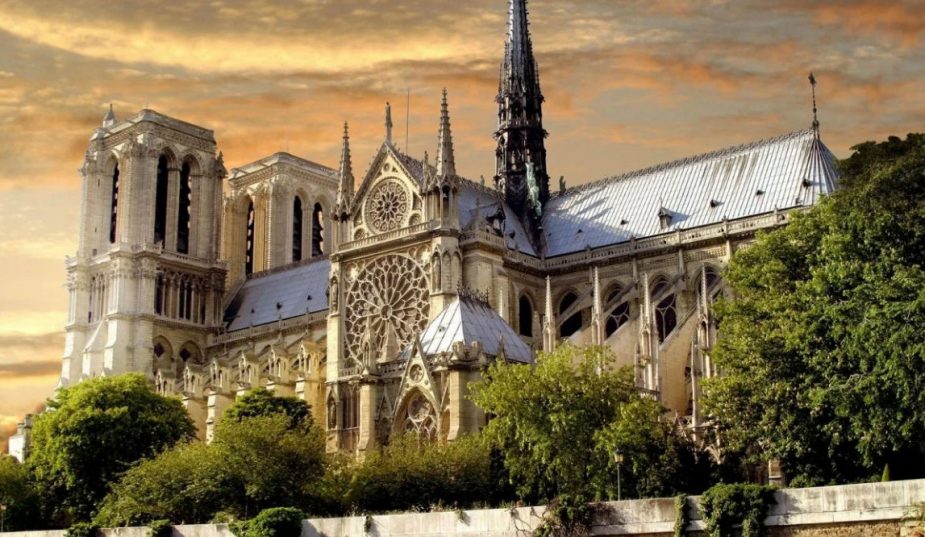 Собор Парижской Богоматери будет открыт для посетителей 8 декабря 2024 года после пожара