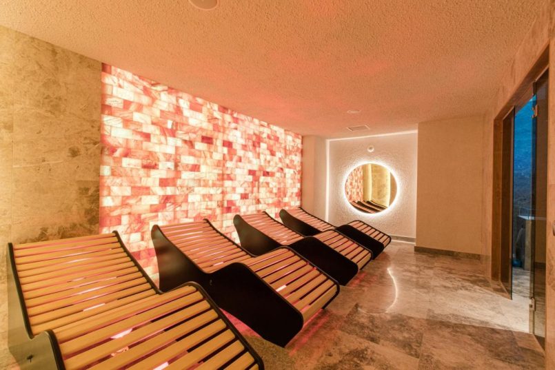 🔥 𝐇𝐎𝐓𝐄𝐋 𝐒𝐈𝐍𝐀𝐈𝐀 𝟒 ⭐ 𝐝𝐞 𝐥𝐚 𝟐𝟏𝟑 €