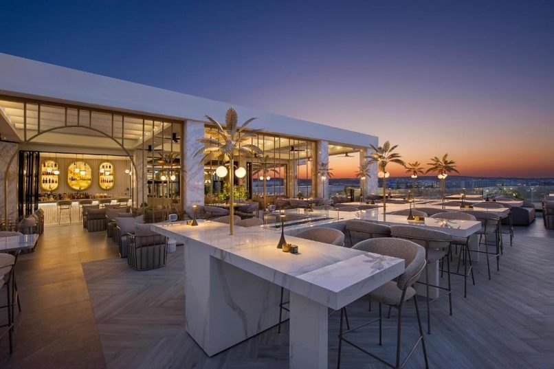 😋👄 "Adams Beach Hotel" 5*: Paradisul tău în Ayia Napa!👄😋