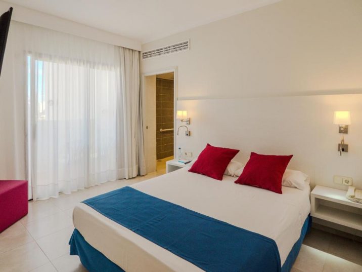 🌊 Palma de Mallorca! Пальм мало не бывает! Твоя тебя ждёт! 😉