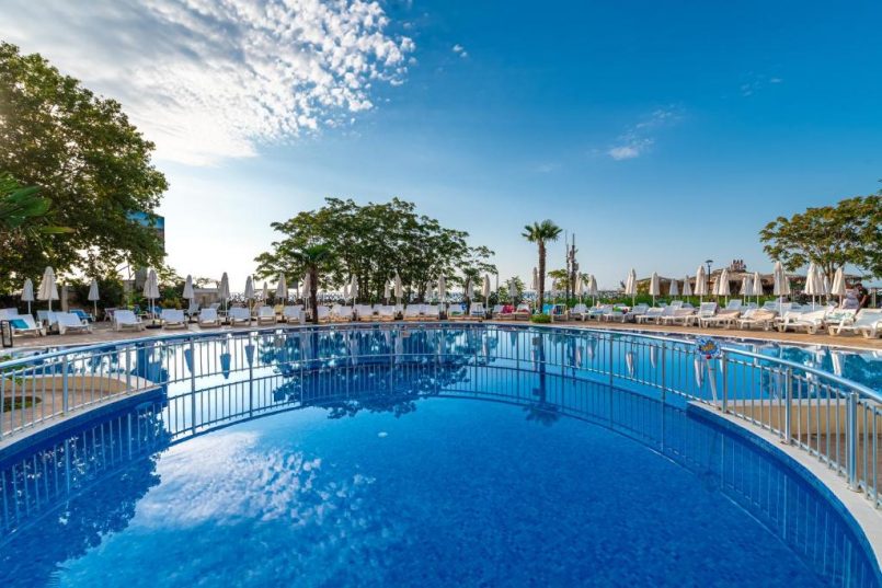 🇧🇬 Bulgaria, Hotel renovat, amplasat pe prima linie!