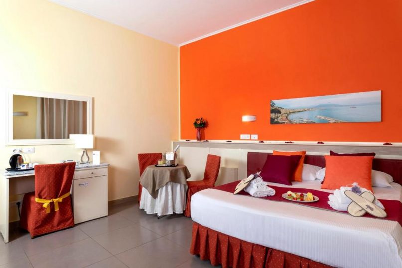 ✨ Новое направление,  ✨ Неаполь — город вулкана, ✨ пиццы и сумасшедшей атмосферы! ✨