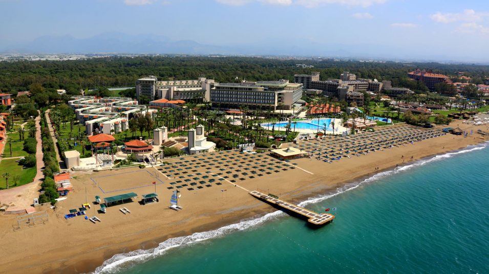 Turcia te așteaptă cu rafinament la malul mării – plajă cu nisip fin și servicii de top.” 🌅 din 19.06 , de la 750 euro