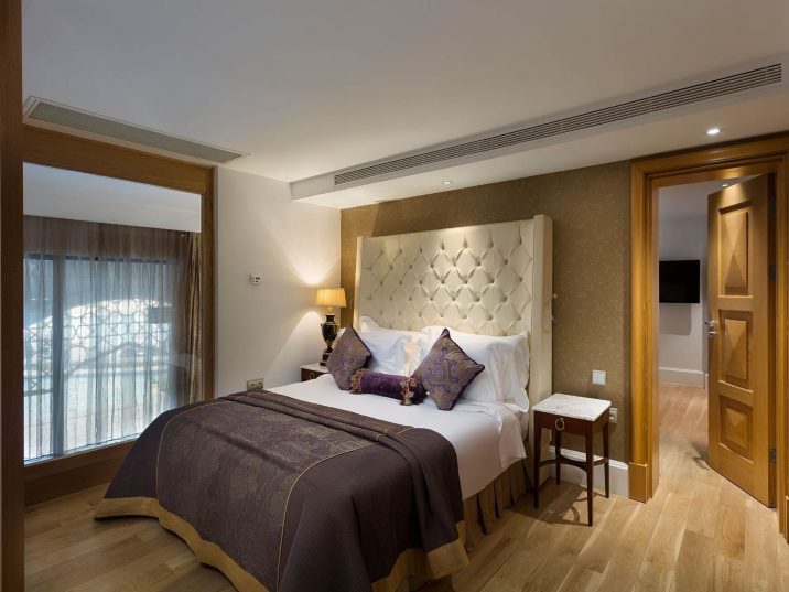 🌴 Vacanță de Vis la Super Preț – Doar Azi! 📍 Antalya, Lara | ✈️ Plecare: 05.05.2025 📆 6 nopți de vis | 💑 2 persoane | 💸 de la 1125€