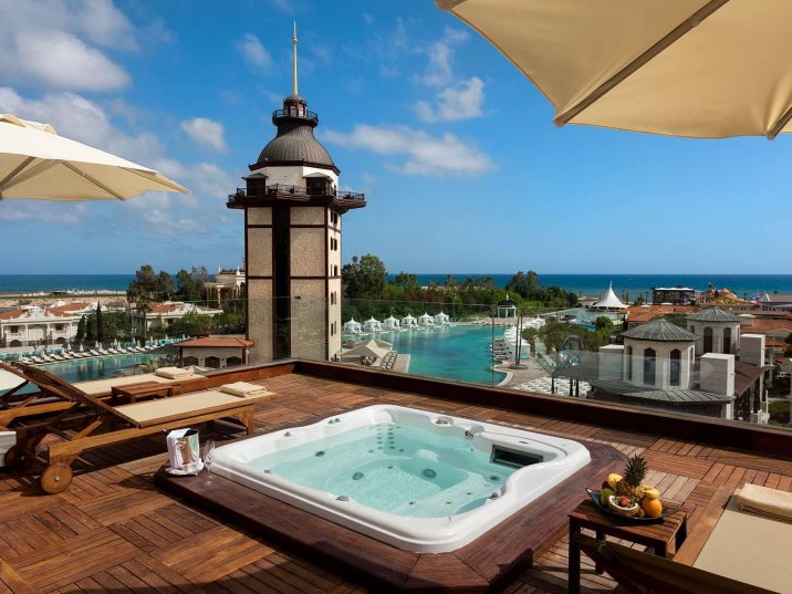 🌴 Vacanță de Vis la Super Preț – Doar Azi! 📍 Antalya, Lara | ✈️ Plecare: 05.05.2025 📆 6 nopți de vis | 💑 2 persoane | 💸 de la 1125€