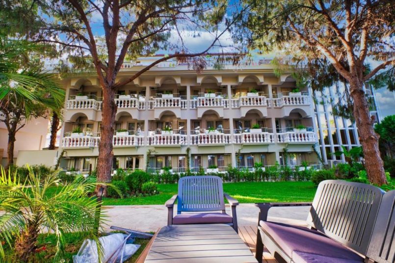 O săptămână cu soare și răsfăț la malul Mediteranei ☀️🌊🍹, din data de 15.05 , de la 470 euro